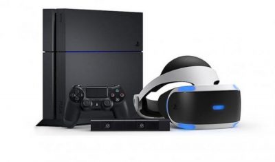 La console Playstation con il visore per giocare in modalità VR